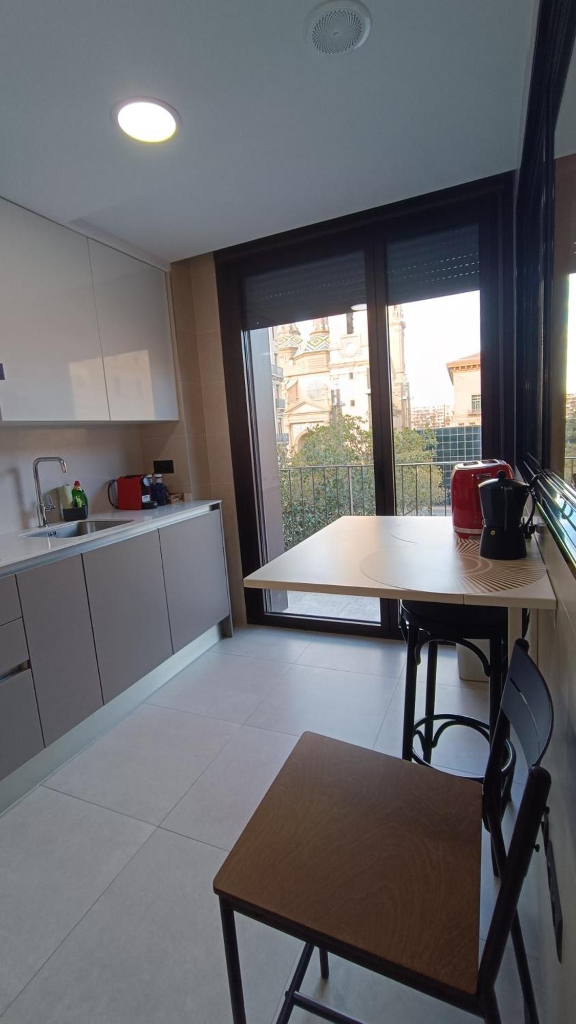Lc Plaza Del Pilar Apartment Zaragoza Ngoại thất bức ảnh